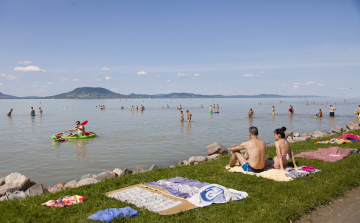 Mintegy 2800 esetben segítettek az önkéntesek a Balaton körül